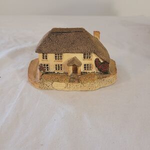 Memory Lane Cottages Figurine Peter Tomlins Rose Cottage 1986